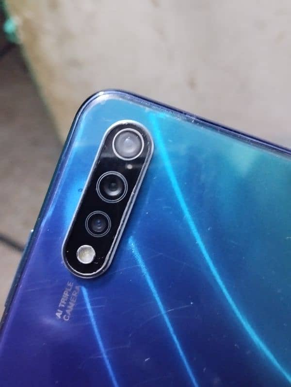 VIVO S1 1