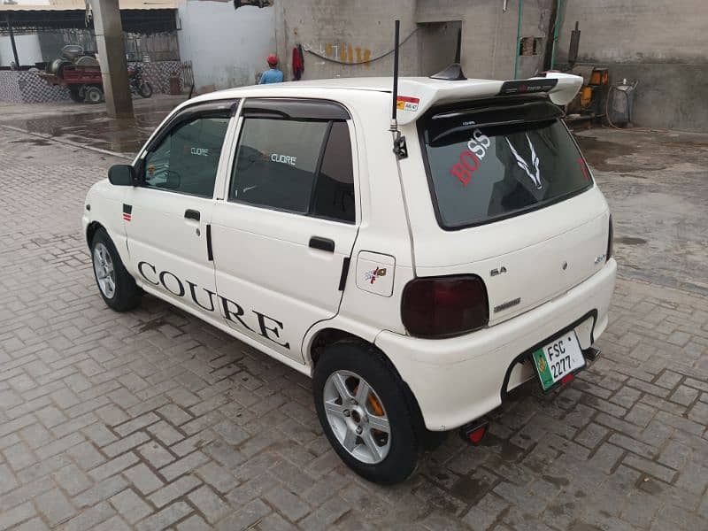 Daihatsu Cuore 2004 12