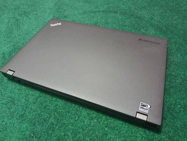 Lenovo 15.6" Core i7 4th Gen 8GB 500GB 1080p Screen Brand New 1