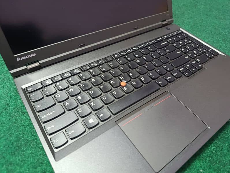 Lenovo 15.6" Core i7 4th Gen 8GB 500GB 1080p Screen Brand New 2