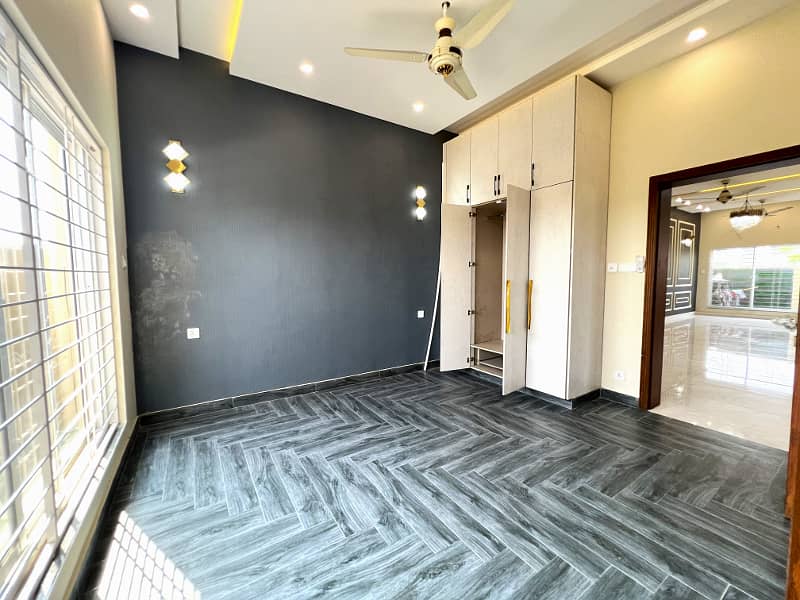 7 Marla Corner Brand New Fully Maintained Modern House At Hot Location For Sale In DHA Phase 9 Town Block B Lahore 5