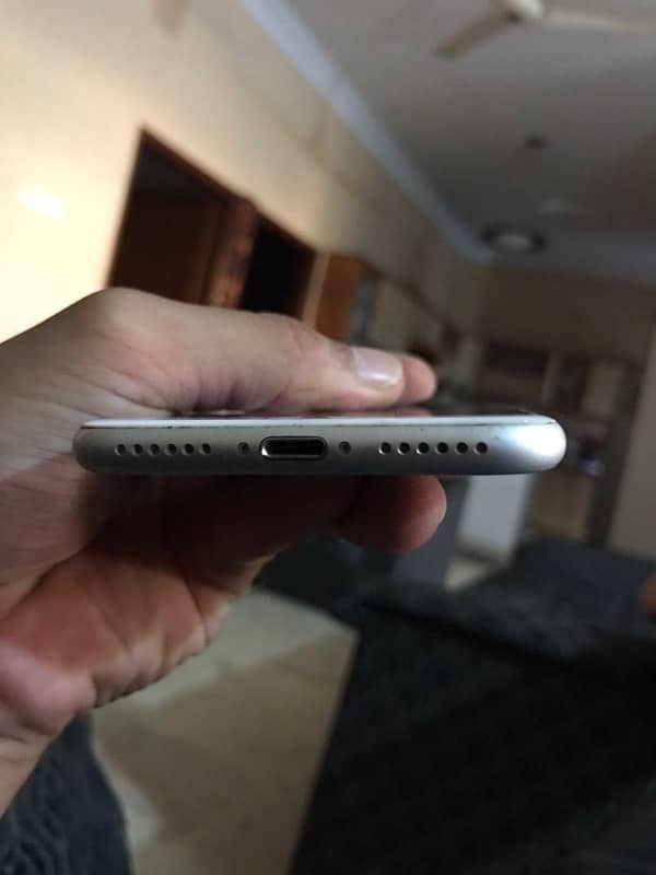 Iphone 7 PTA APPROVED 5