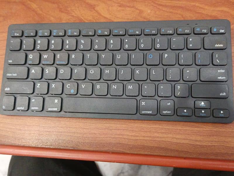 Portable Bluetooth Keyboard 0