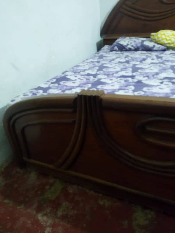 King size bed for sale 3