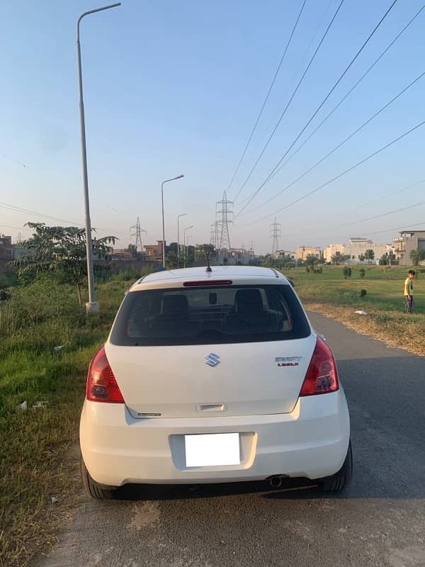 Suzuki Swift 2015 1