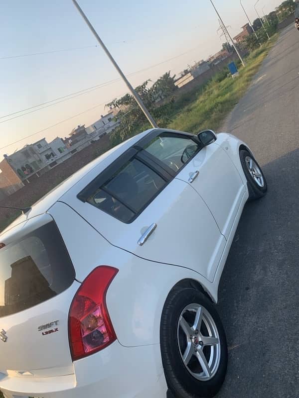 Suzuki Swift 2015 3