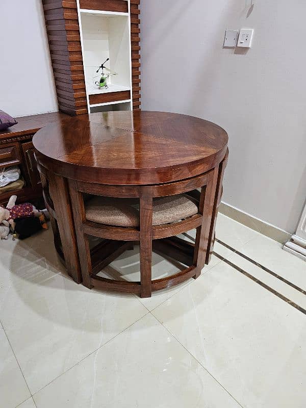 brand new dining table 4 seater round wooden 3