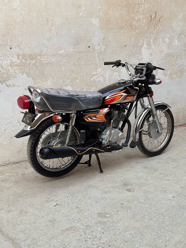 Honda 125 2022 Model 3