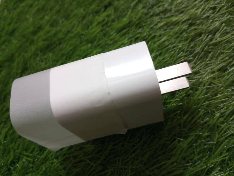 Iphone original charger 20w 0