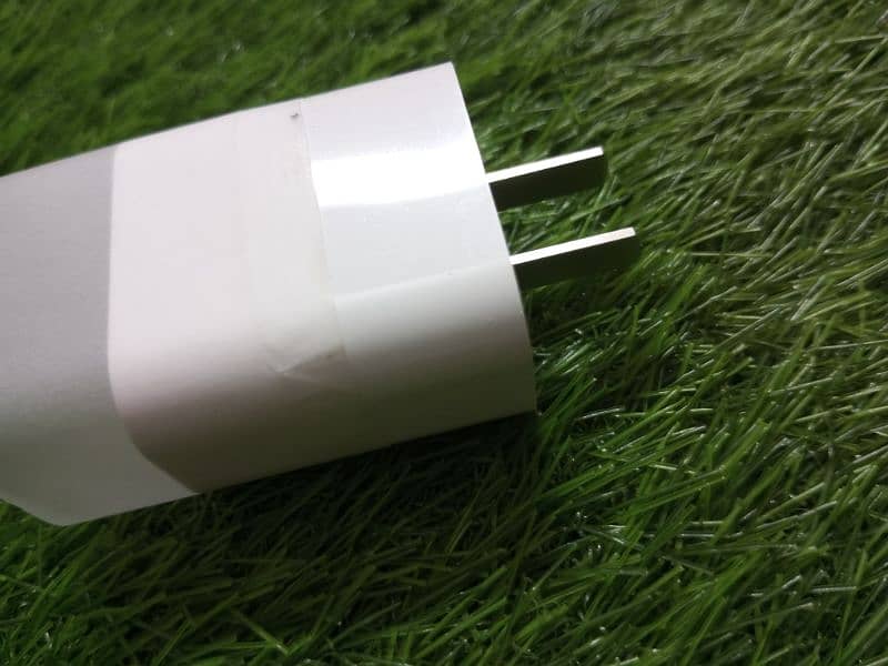 Iphone original charger 20w 2