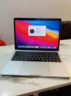 MACBOOK PRO 2016 i7 0