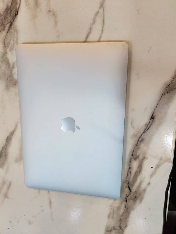 MACBOOK PRO 2016 i7 2