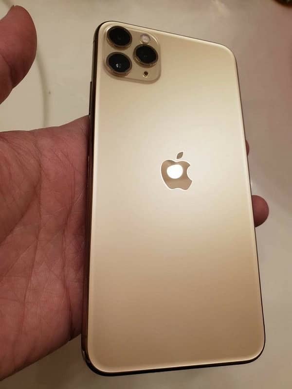 iPhone 11 pro Dual PTA 64gb Gold color 4