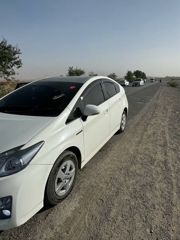 Toyota Prius 2011 4