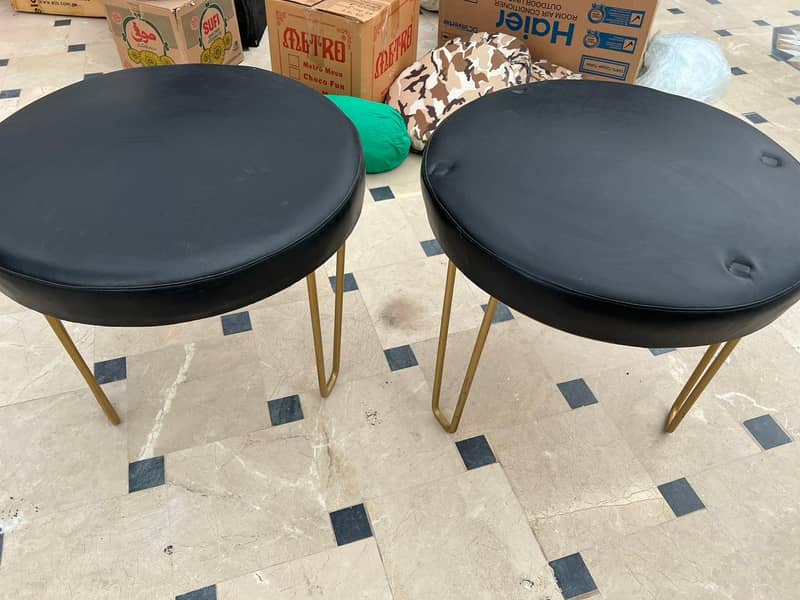 STYLISH CUSHION STOOLS-AUTOMAN-2 0