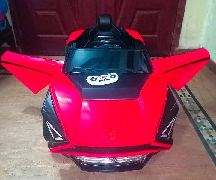 Kids ferrari imported car with silencer smoke condition like new 5