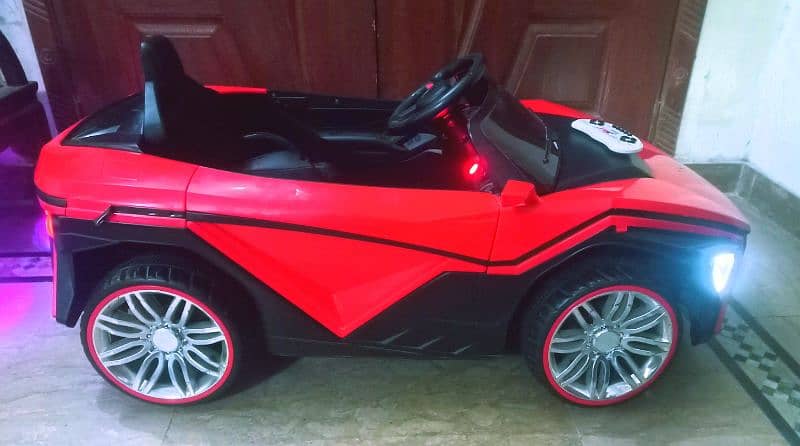 Kids ferrari imported car with silencer smoke condition like new 11