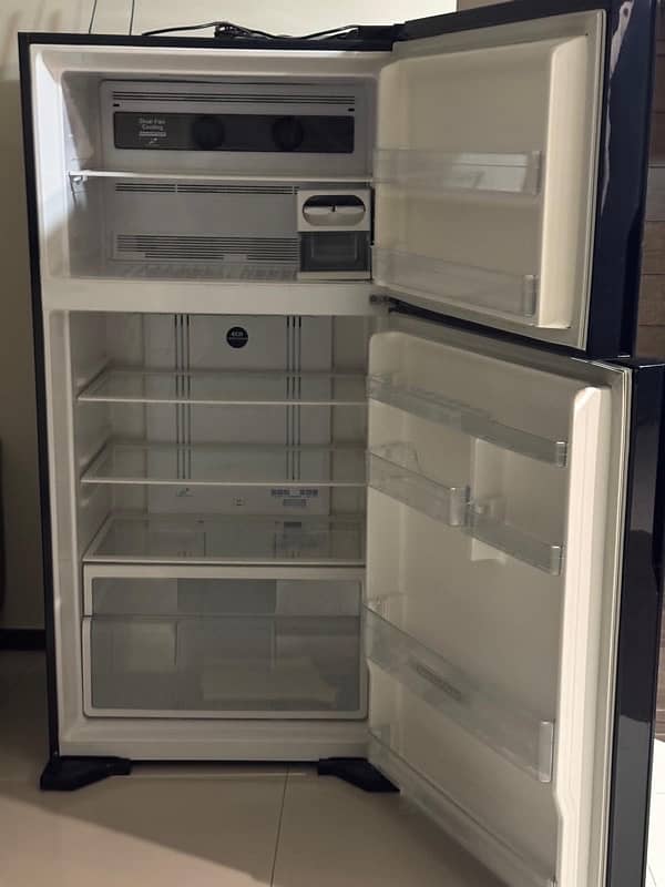 Hitachi Fridge Double door 1