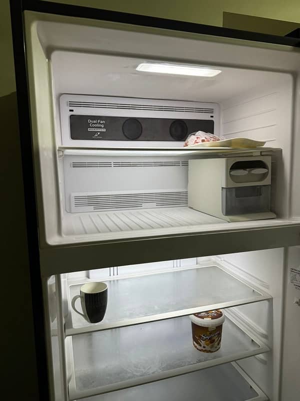 Hitachi Fridge Double door 2