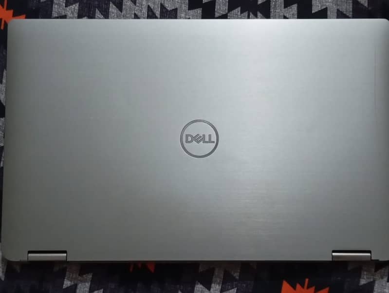 Dell Latitude 7400 2 in 1 Core i7 8th Generation Touchscreen Laptop 1