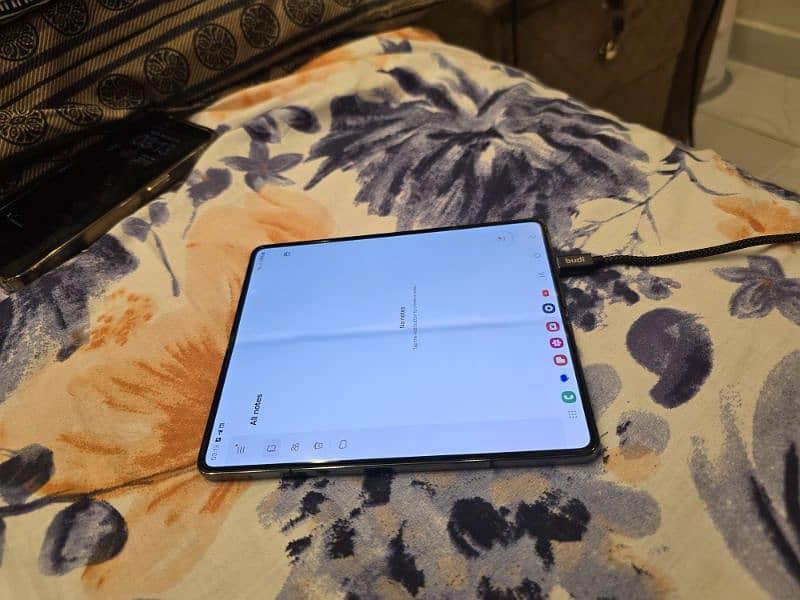 SAMSUNG GALAXY Z FOLD 4 UK/CA ONLY OWNED BY ME 9