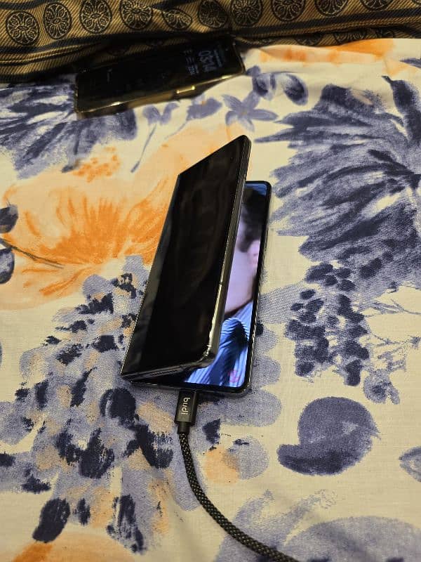 SAMSUNG GALAXY Z FOLD 4 UK/CA ONLY OWNED BY ME 12