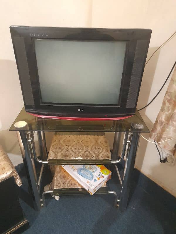 TV With trolley 0