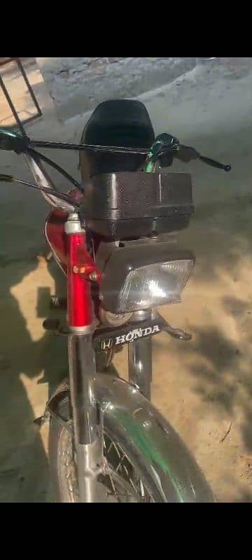 golden vip single digit number only ---7--- bike in Faisalabad 1