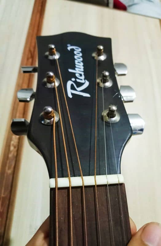 guitar brand new condition 3