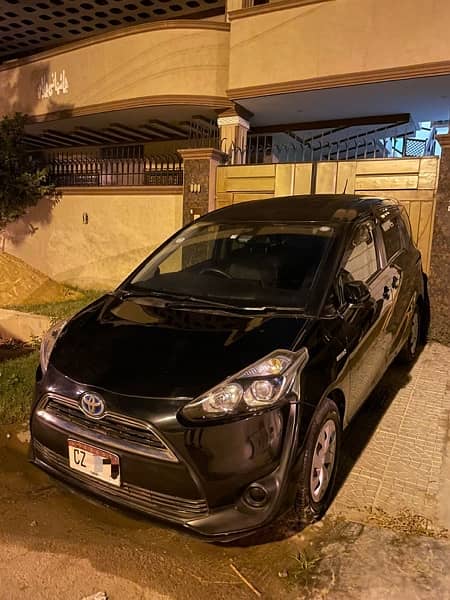 Toyota Sienta 2016 0