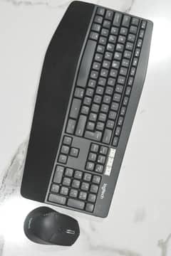 Logitech MK850 Multi-Device Wireless Keyboard & Mouse Combo