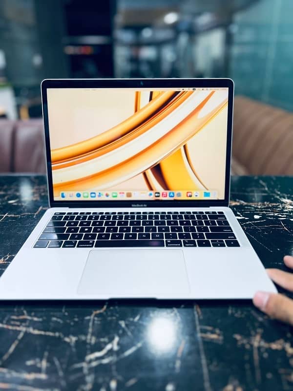 (2019) Macbook Air (Core i5) 16/256gb FLASH SSD (TOUCH ID) 4