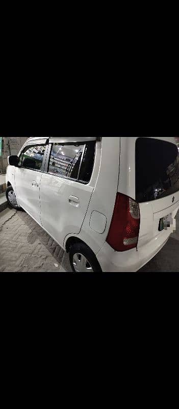 Suzuki Wagon R 2017 1