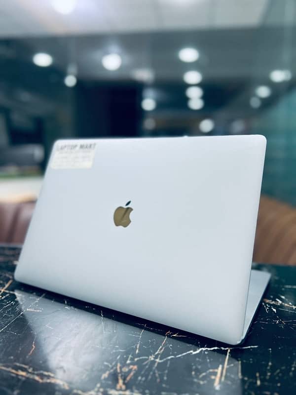 CORE I9 (32/512GB) APPLE MACBOOK PRO (2018) (QUANTITY AVAILABLE) 3