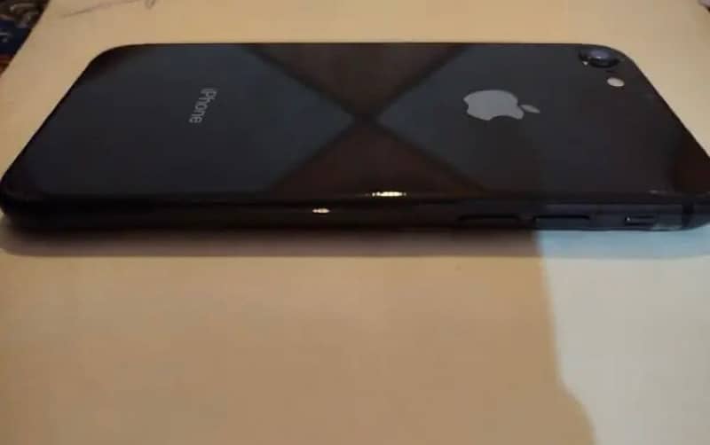 IPHONE 8 PTA 2