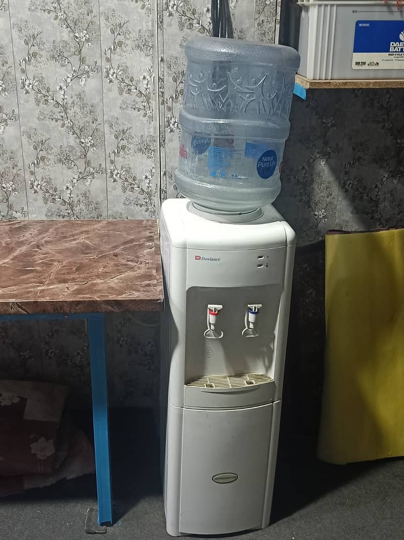 Used Water Dispenser fine condition (Have Cooling Issue) 1