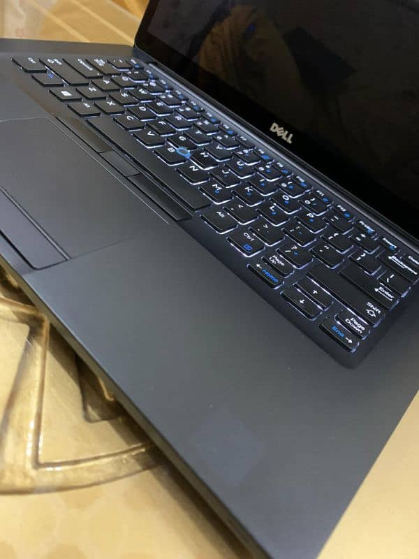 Dell Latitude 7480 i7 7th gen Touch Screen 3