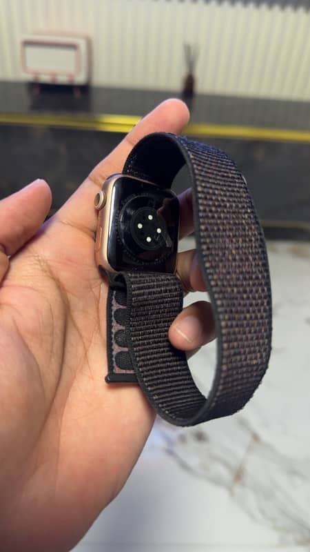 Apple Watch Series 6 44mm 3