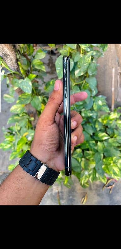 iphone 11 pro 7