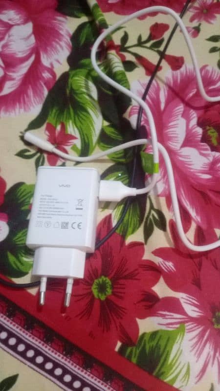 vivo s1 8 256 only charger urgent sale 7