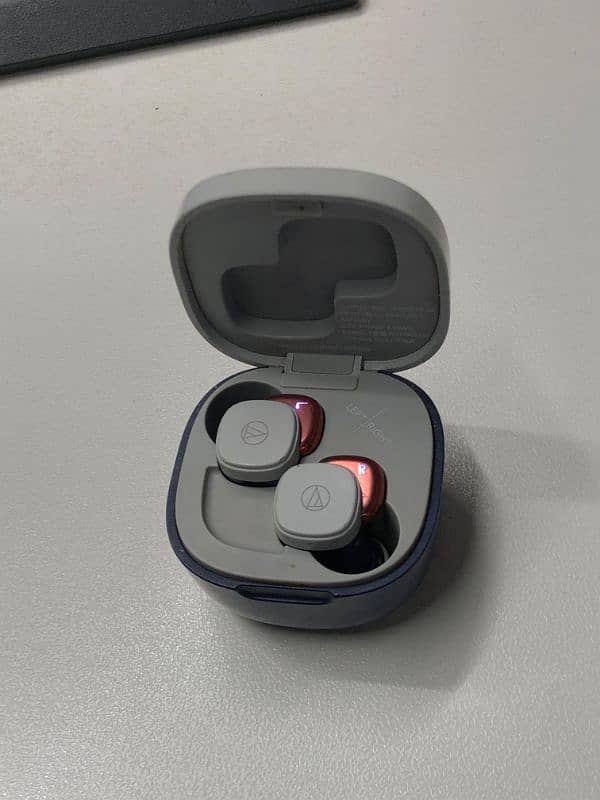 audio technica ath-sq1tw airbuds 8