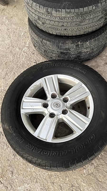 land cruiser 2017 geniune rim tyre 2