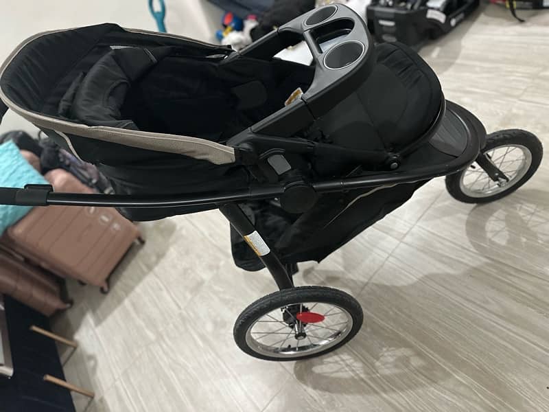 car seat with baby stroller 3