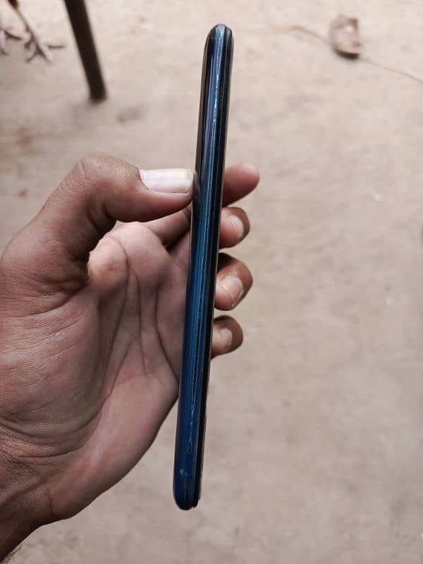 Tecno spark 6 gao 4gb/64gb urgent sale 4