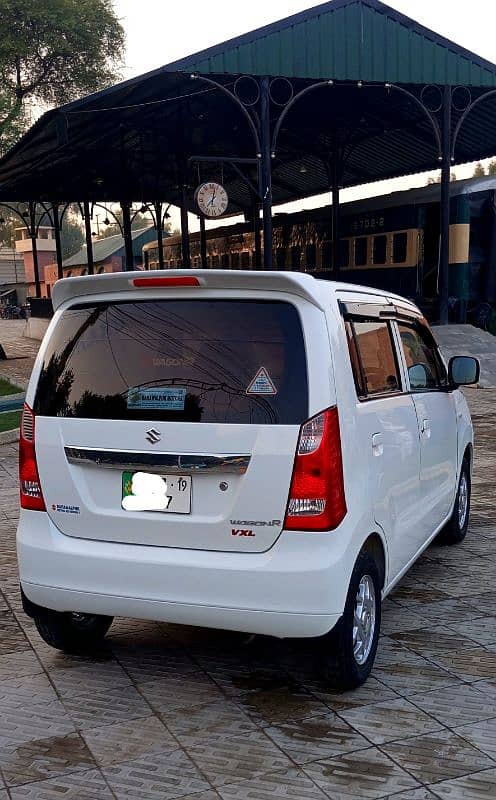 Suzuki Wagon R 2019 3