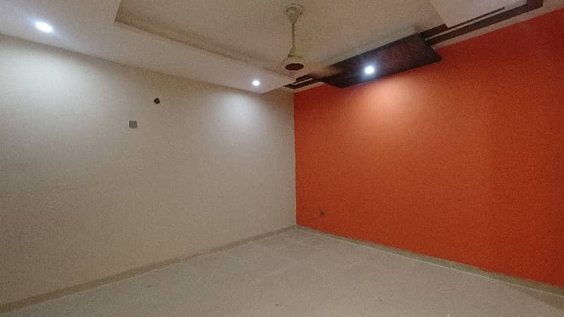 Spacious House Is Available For Sale In Ideal Location Of Al Hafeez Gardens 15