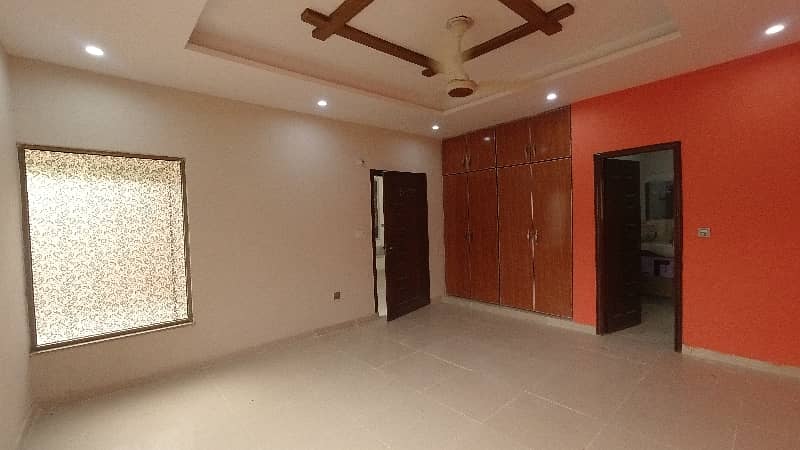 Spacious House Is Available For Sale In Ideal Location Of Al Hafeez Gardens 18