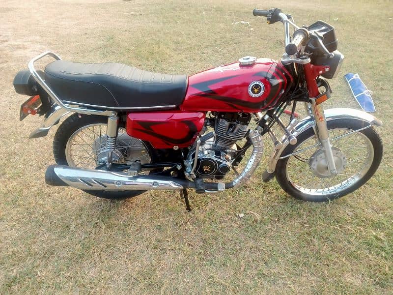 i am selling my honda 125 2022 model 1