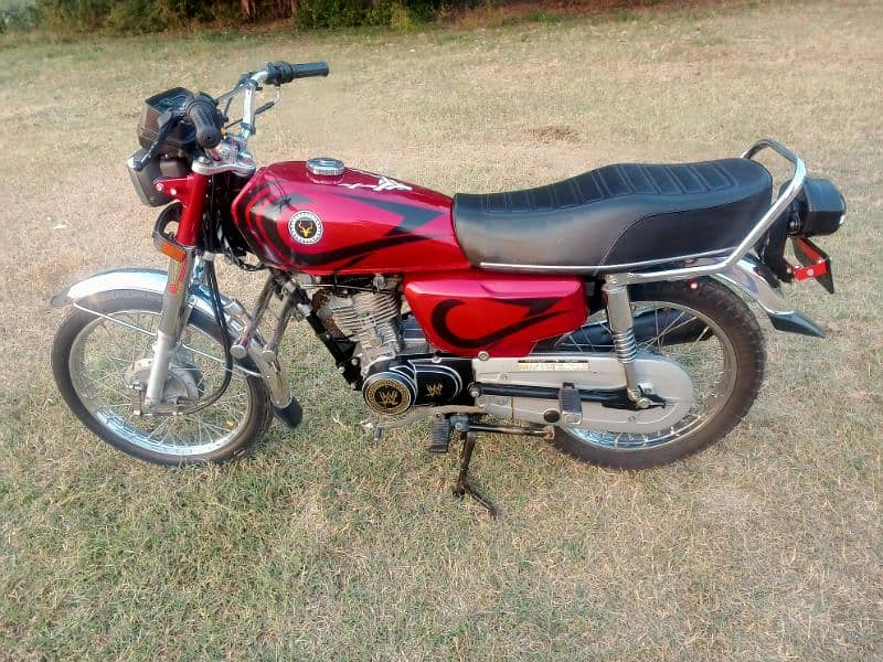 i am selling my honda 125 2022 model 3