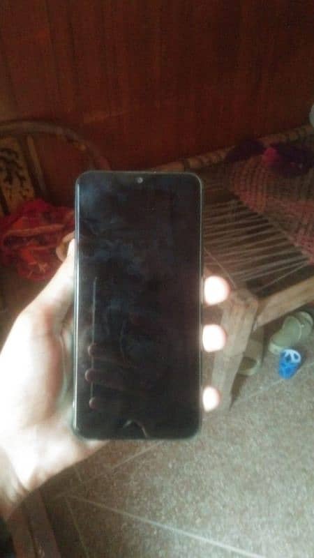 Vivo y17 model hai back k tora se issue hai or kio issue nhi 0